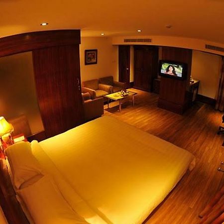 Hotel Marg Krishnaaya Vijayawāda Eksteriør bilde